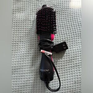 Revlon hair blow dryer brush
